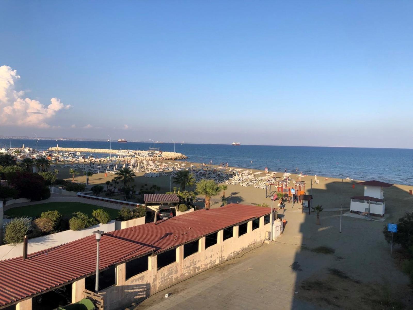 Beach Apartment Mackenzie, Ларнака Екстериор снимка